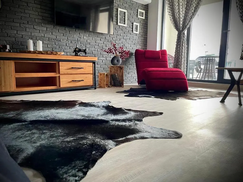 Iconic Loft Bucharest - Private Parking, Netflix contacts
