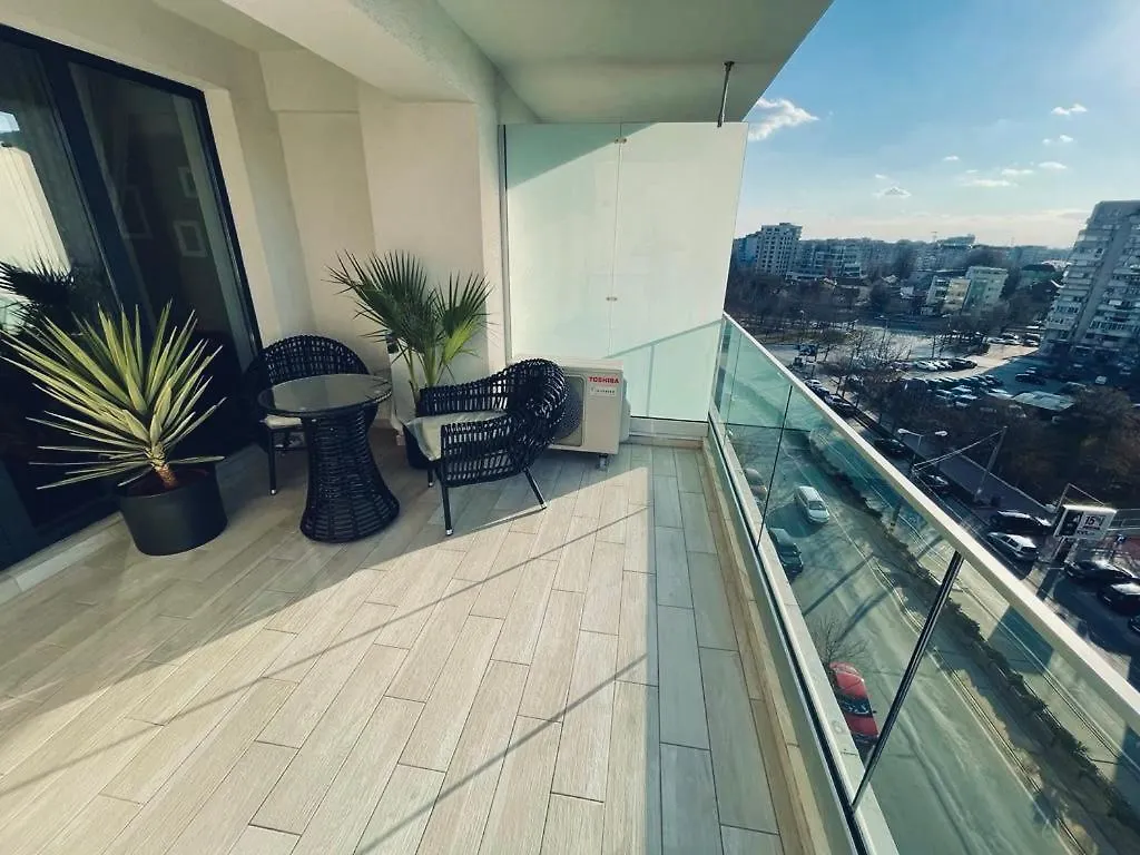 Iconic Loft Bucharest - Private Parking, Netflix Apartment Romania