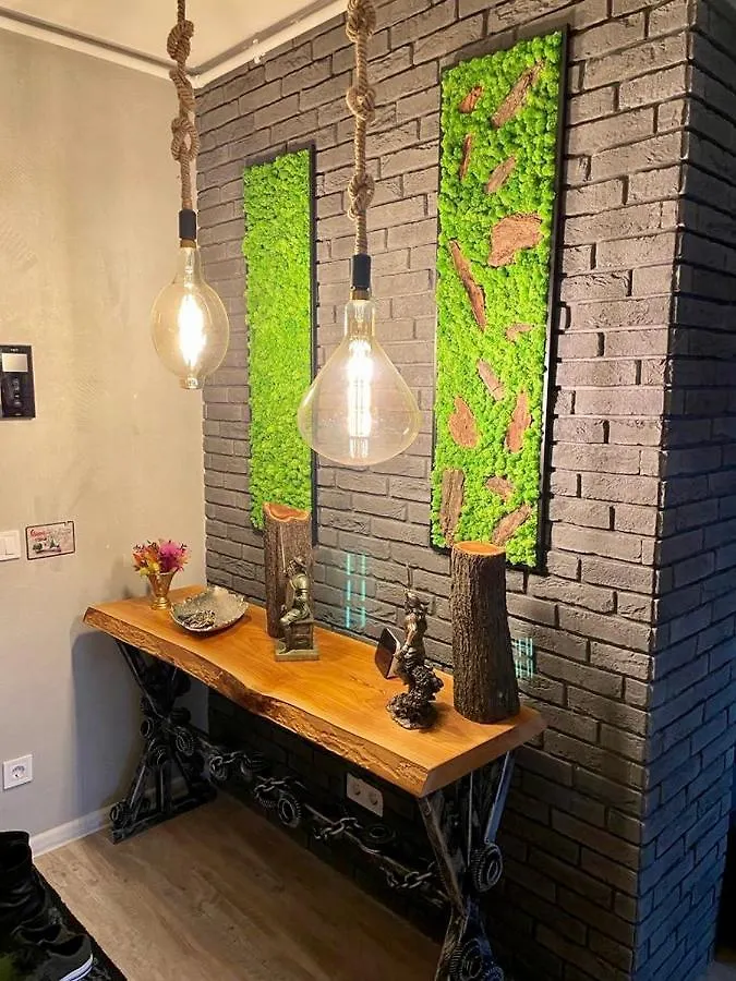 Iconic Loft Bucharest - Private Parking, Netflix Apartment Romania