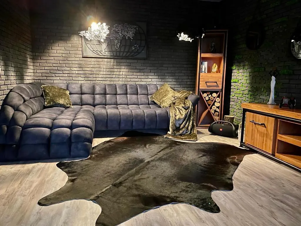 Iconic Loft Bucharest - Private Parking, Netflix Apartment Romania