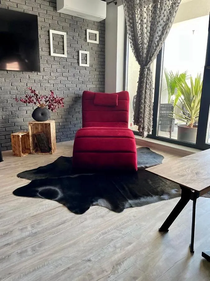 Iconic Loft Bucharest - Private Parking, Netflix Apartment