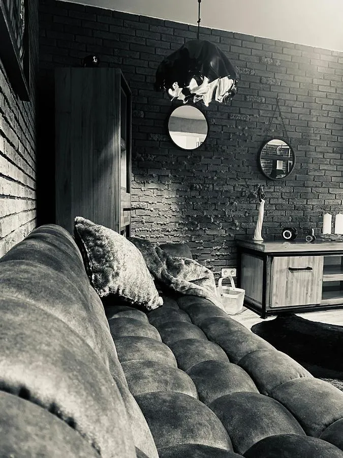 Iconic Loft Bucharest - Private Parking, Netflix Apartment